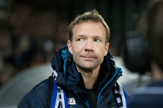 Sirius tränare Kim Bergstrand före  fotbollsmatchen och