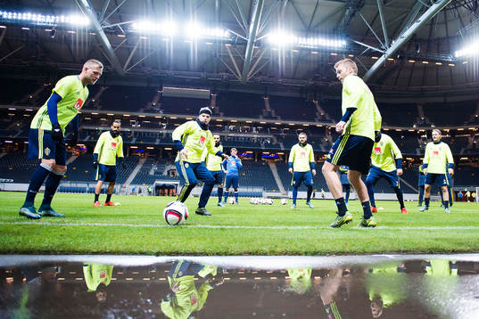Sveriges John Guidetti, Oscar Lewicki och Sebastian Larsson