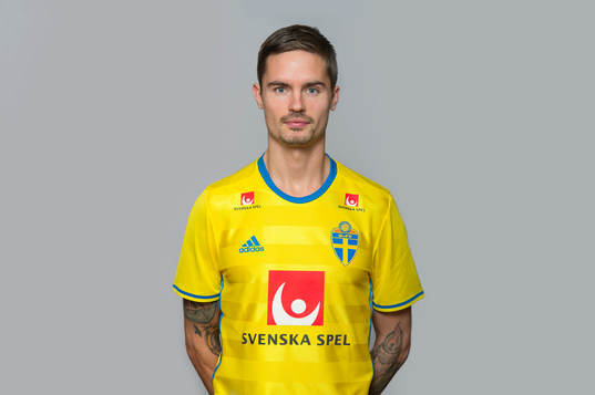Mikael Lustig, spelare i Sveriges fotbollslandslag