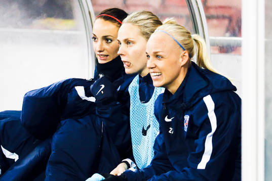 Paris Kosovare Asllani, Caroline Seger och Lisa Dahlkvist