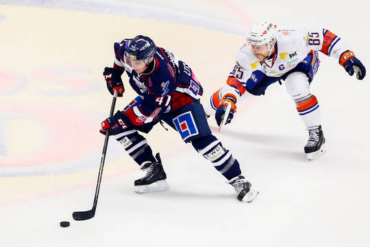 Linköpings Broc Little och Växjös Liam Reddox