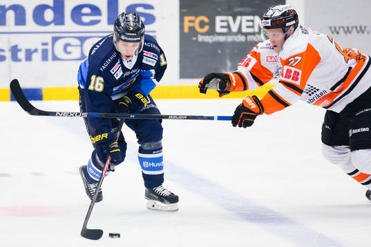 s Filip Sandberg mot Karlskronas Henrik Nilsson