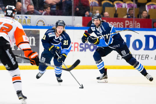s Mattias Tedenby och Ryan O´Byrne