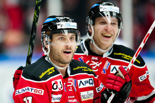 Malmö Redhawks Joey Tenute jublar