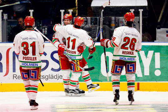 Modos Emil Pettersson jublar