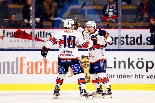 Växjös Tuomas Kiiskinen jublar