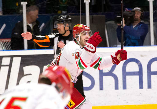 Modos Maxim Lapierre jublar