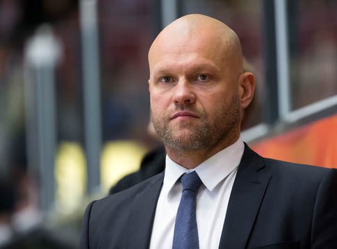 Modos tränare Andreas Johansson