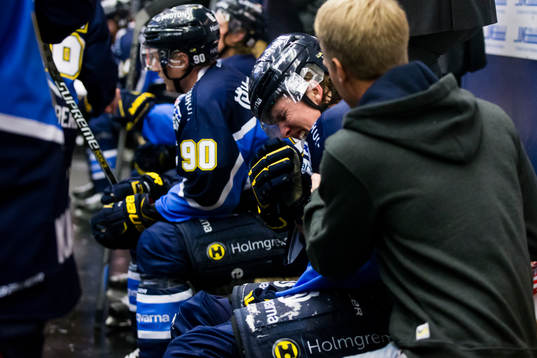 s Niklas Hansson skadad