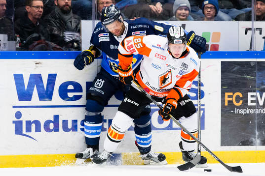 s Jere Karalahti och Karlskronas Toni Kähkönen