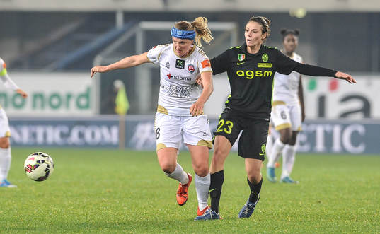 Rosengårds Kristen Van de Ven och Veronas Cecila Salvai