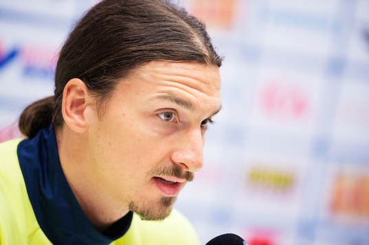 Zlatan Ibrahimovic på en presskonferens