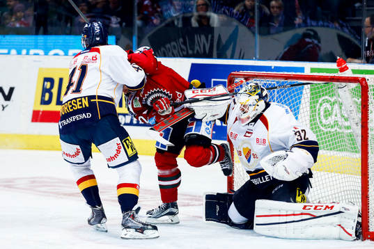 Djurgårdens Patrick Thoresen och Frölundas Patrik