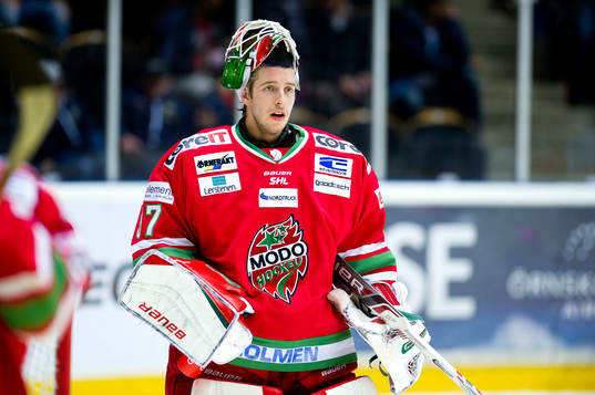 Modos målvakt Adam Reideborn