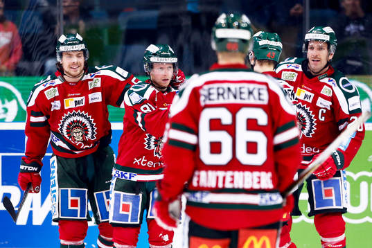 Frölundas Ryan Lasch firar