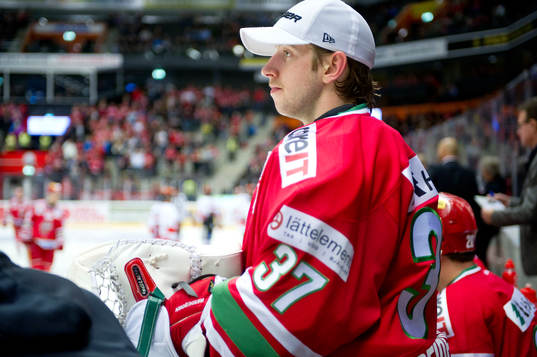 Modos målvakt Adam Reideborn