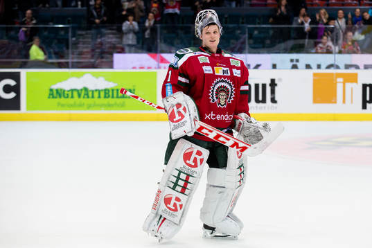 Frölundas målvakt Lars Johansson blir vald till matchens
