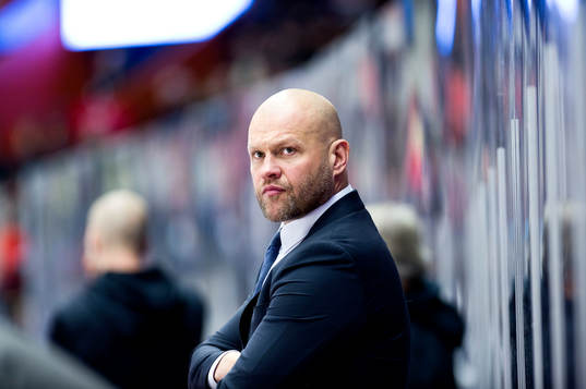 Modos tränare Andreas Johansson