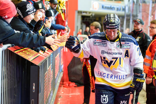 s Chris Abbott tackar Luleås hemmaklack