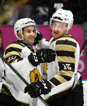 Skellefteås Andrew Calof firar