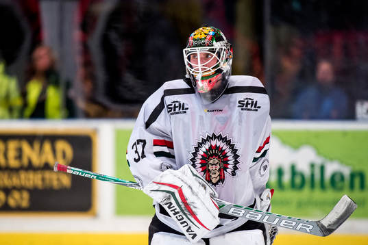 Frölundas  målvakt Johan Gustafsson deppar