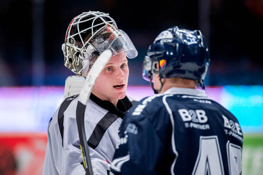 Frölundas målvakt Lars Johansson och Djurgårdens Marcus
