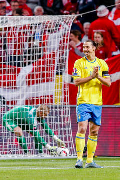 Sveriges Zlatan Ibrahimovic deppar