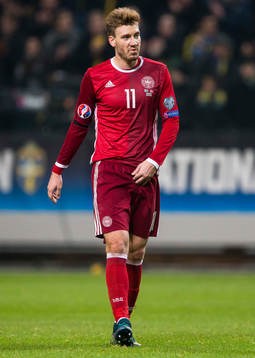 Danmarks Nicklas Bendtner ser deppig ut