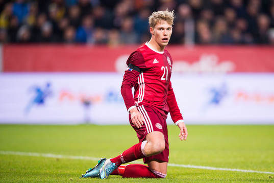 Danmarks Viktor Fischer deppar