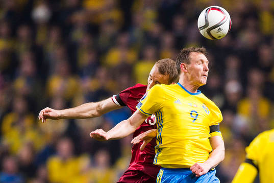 Danmarks Thomas Kahlenberg och Sveriges Kim Källström