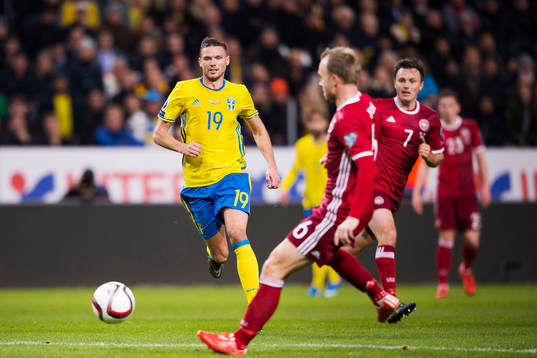 Sveriges Marcus Berg och Danmarks Lars Jacobsen