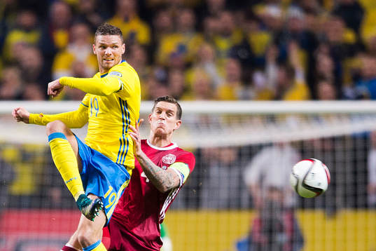 Sveriges Marcus Berg och Danmarks Daniel Agger