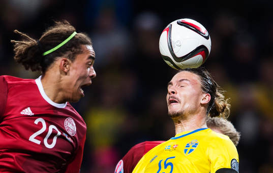 Danmarks Yussuf Poulsen och Sveriges Erik Johansson