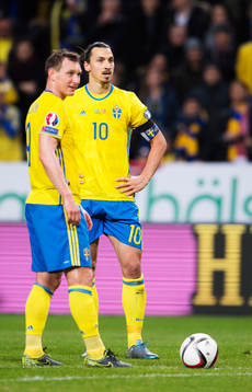 Sveriges Kim Källström och Zlatan Ibrahimovic