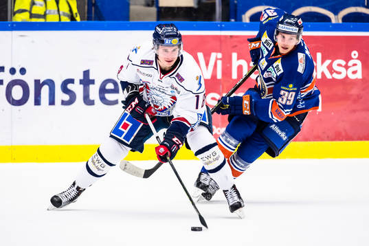 Linköpings Jacob Lilja jagas av Växjös Calle Rosén