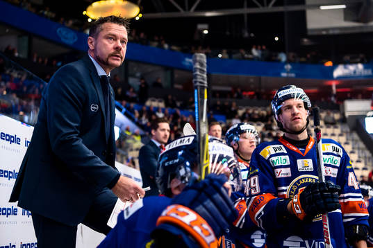 Växjös assisterande tränare Fredrik Hellgren