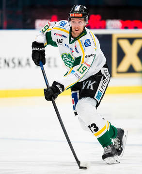 Björklövens William Quist med pucken