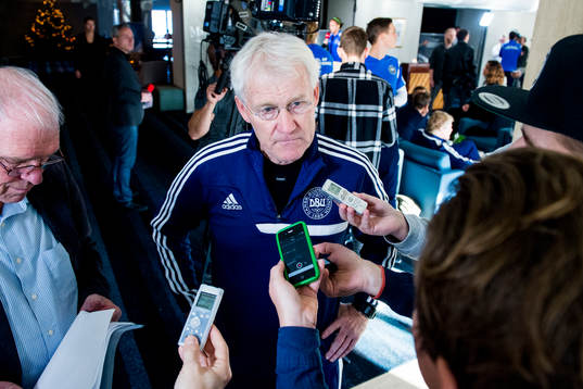 Bläddra bland fler bilder av Fotboll, Danmark, Träning & Pressträff