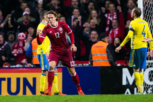 Danmarks Jannik Vestergaard jublar