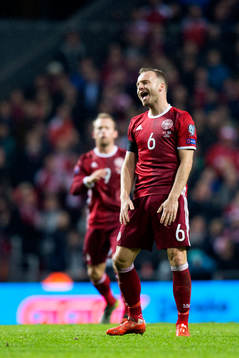 Danmarks Lars Jacobsen reagerar