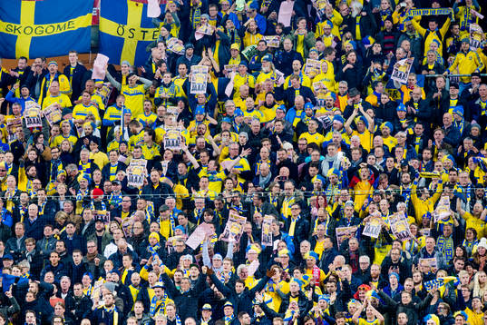 under fotbollsmatchen i EM-kvalets playoff mellan Danmark
