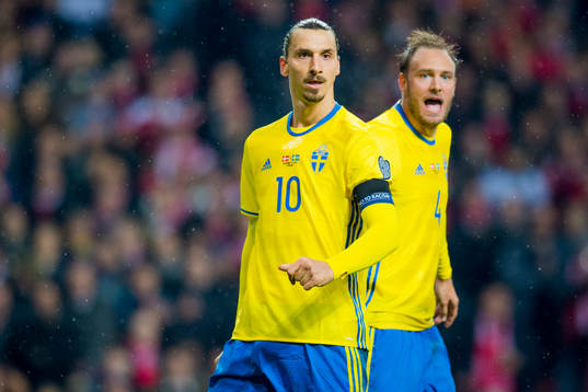 Sveriges Zlatan Ibrahimovic och Andreas Granqvist