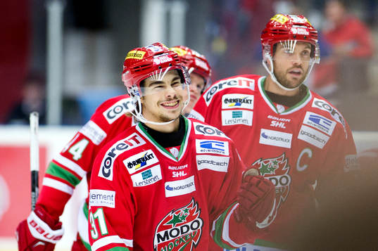 Modos Gustav Possler jublar