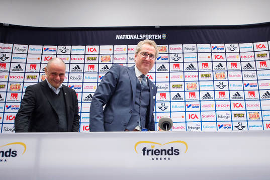 Förbundskapten Erik Hamrén och presschef Niklas Bodell