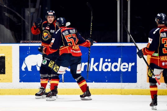 Djurgårdens Emil Lundberg jublar