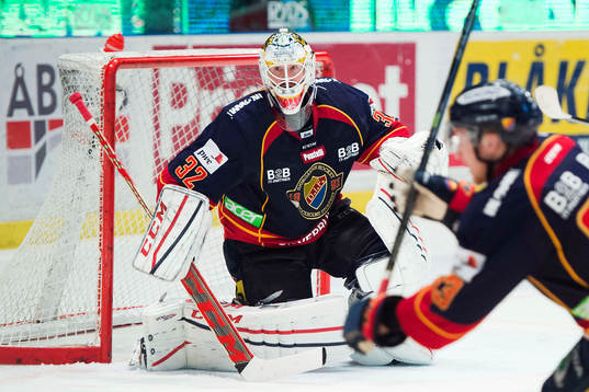 Djurgårdens målvakt Mikael Tellqvist