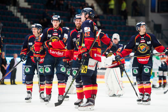 Djurgårdens Mikael Ahlén och Robin Press jublar