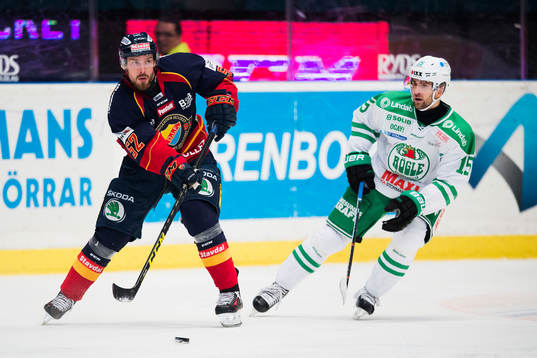 Djurgårdens Mikael Ahlén och Rögles Dominik Granak