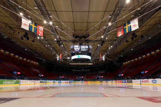 Arena Scandinavium interiört från isnivå innan en