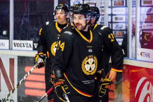 Brynäs Johan Alcén före ishockeymatchen i SHL mellan